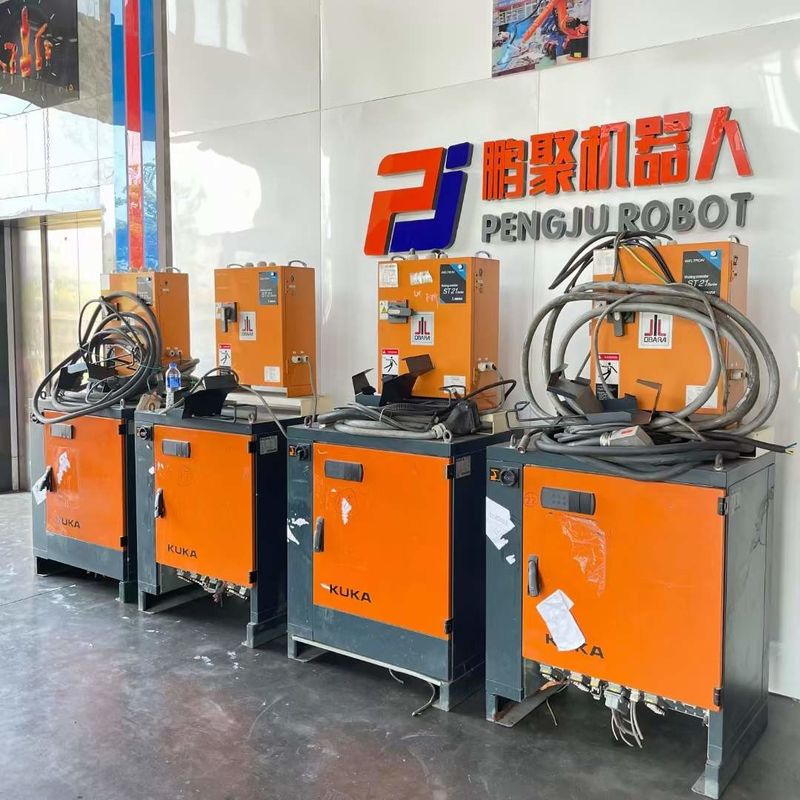 كوكا KR210 R3100 روبوت صناعي ذراع روبوت 6 محورات بحمل 210 كجم و 0.06 ملم