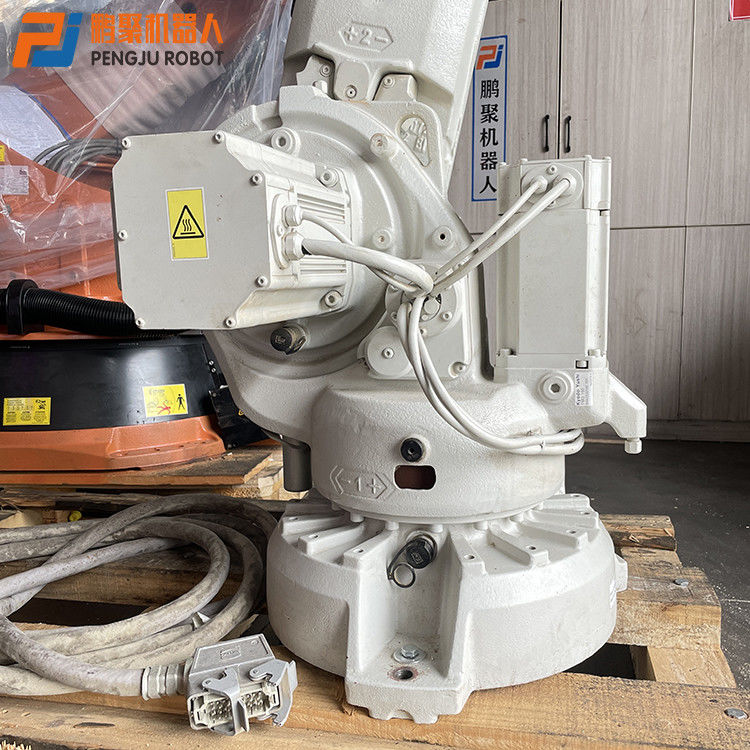 ذراع روبوتية مستعملة صناعية 6 محور ABB IRB 4600-40 / 2.5 معالجة منصات نقالة