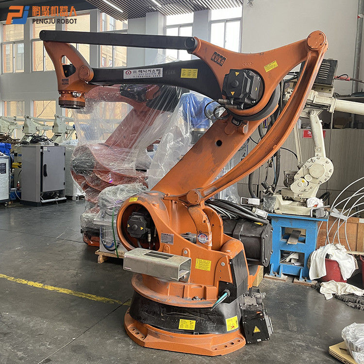 روبوت منصات نقالة رباعي المحاور Kuka KR100-2PA مع ذراع يمتد من 3200 مم إلى 500 كجم