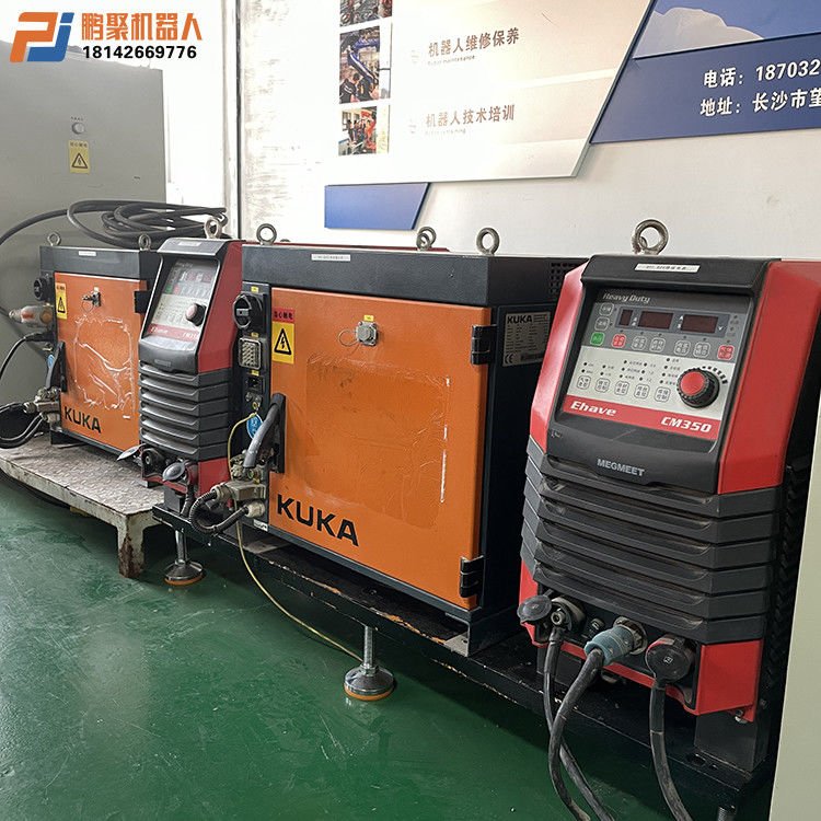 Kuka KR5R1400 روبوت لحام أوتوماتيكي بستة محاور مع ذراع تمتد 1400 مم وتحميل 5 كجم