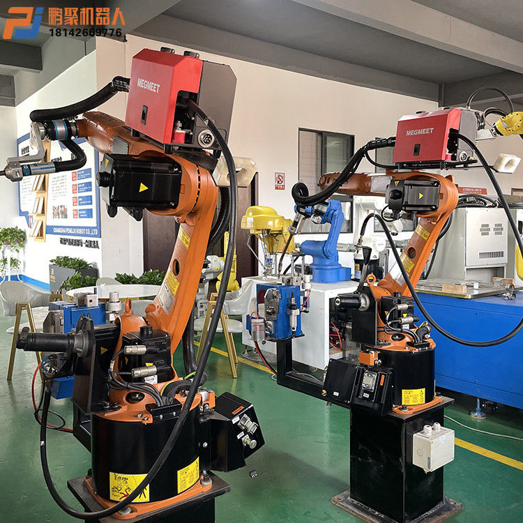 Kuka KR5R1400 روبوت لحام أوتوماتيكي بستة محاور مع ذراع تمتد 1400 مم وتحميل 5 كجم