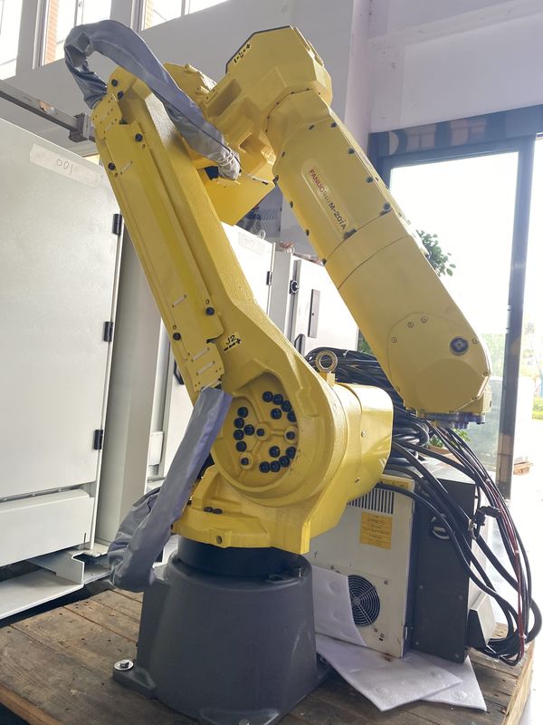 Fanuc 20iA ± 0.07mm روبوت لحام قوس التكرار 20KG الحمل 1811 مم وصول لمعالجة معالجة وأجزاء القياس