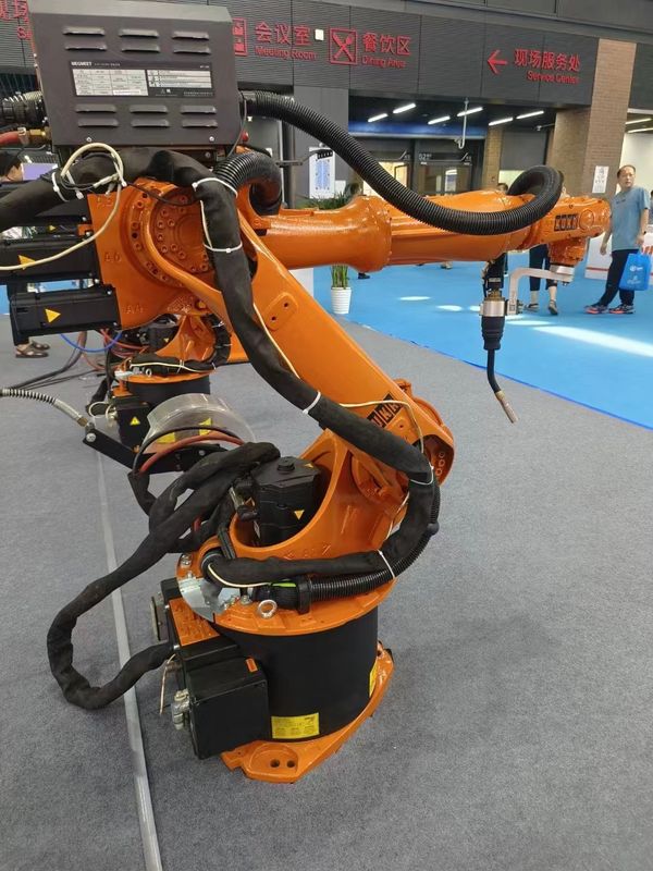 KR16L6 6kg الحمولة المفيدة 6 محور روبوت XP مجلس التحكم الأرضية / السقف تركيب منحدر زاوية قوس لحام مجموعة MIG