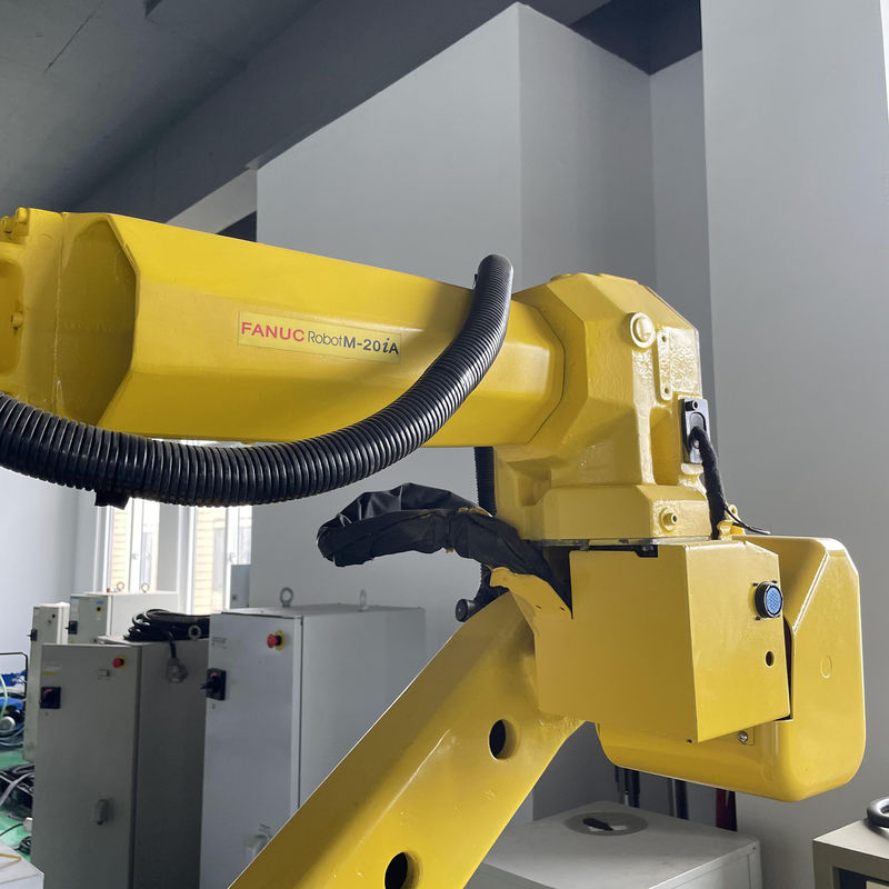الروبوتات FANUC M-20iA مع R30iB الجهاز المتحكم الروبوتات صب الحقن، الروبوتات الموزعة، الروبوتات قطع الألياف الزجاجية