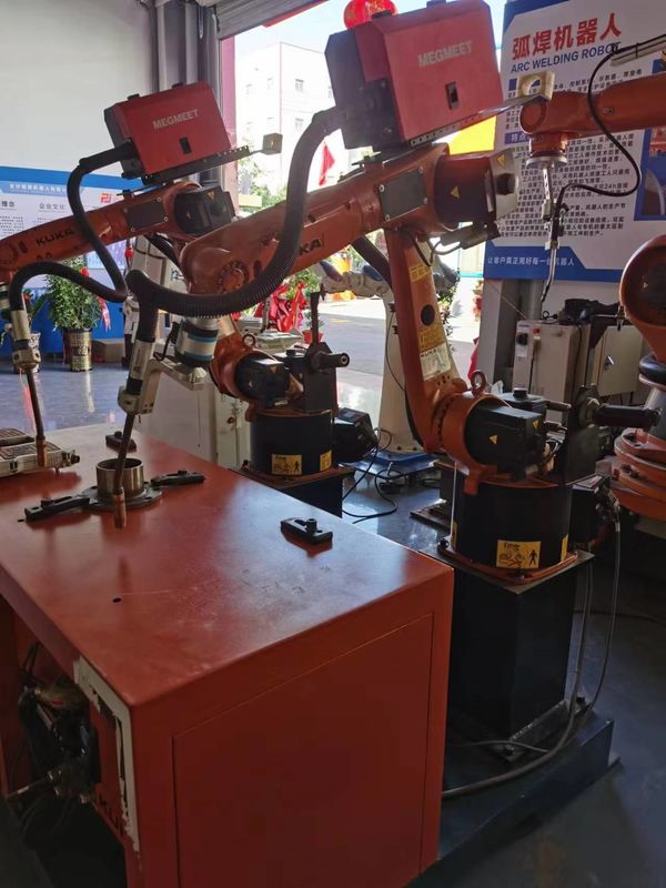 KUKA KR5 R1400 KRC4 معالجة الأجزاء ، القياس ، تجميع الأجزاء ، اللصق - التوصيل اللاصق ، لحام القوس