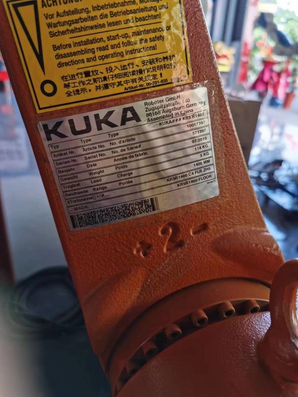 KUKA KR5 R1400 KRC4 معالجة الأجزاء ، القياس ، تجميع الأجزاء ، اللصق - التوصيل اللاصق ، لحام القوس