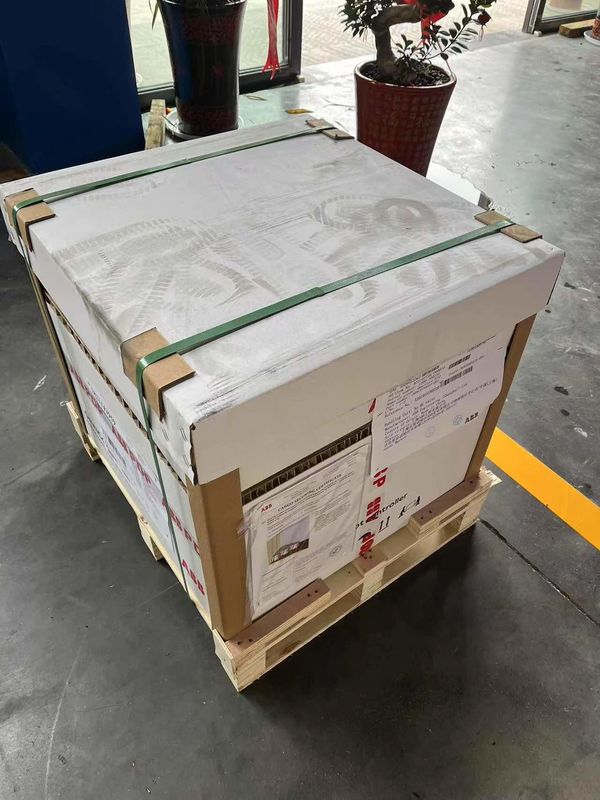 جديد ABB IRB 4600-60 / 2.05 M2004 أجزاء تحميل ، معالجة معالجة قياس 60kg الحمولة