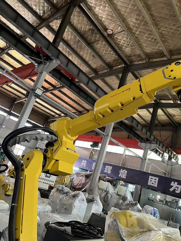 FANUC M-10iA / 7L ، حمولة فائدة 7 كجم ، 1633 مم ، لحام القوس تحميل وتفريغ القطع