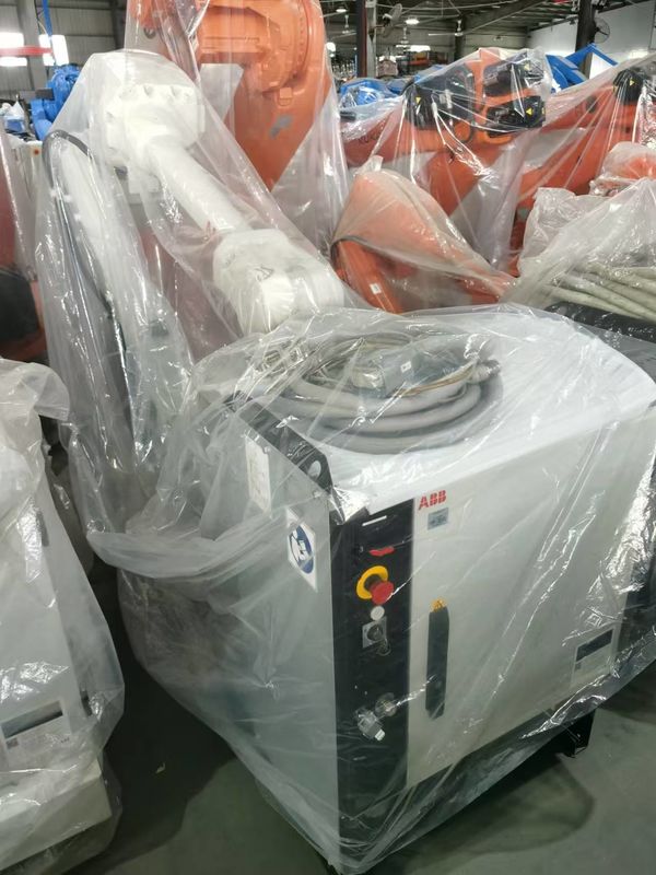 ABB IRB 4600-40/2.05 IP67 6-Axis 40kg الروبوت ABB ذو الحمولة المتوسطة للاستخدامات المستخدمة في إزالة الحفر والتحميل والوضع.