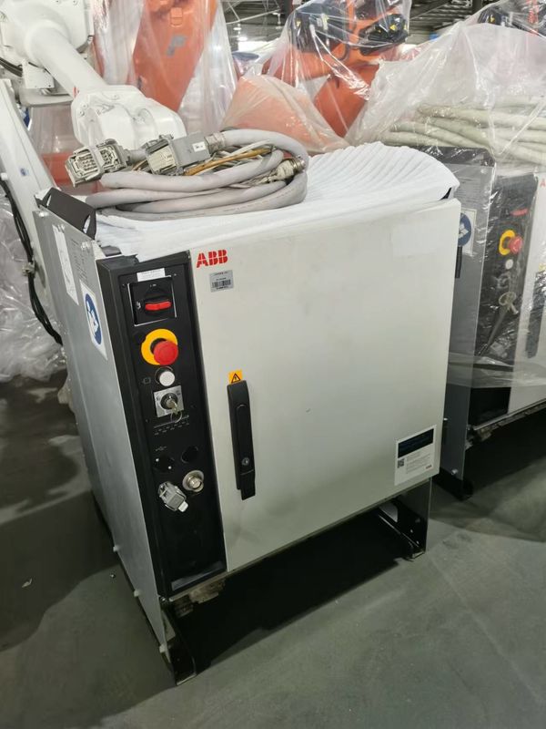 ABB IRB 4600-40/2.05 IP67 6-Axis 40kg الروبوت ABB ذو الحمولة المتوسطة للاستخدامات المستخدمة في إزالة الحفر والتحميل والوضع.