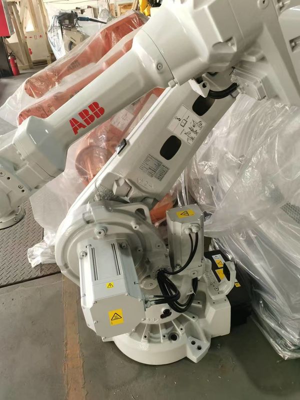 IRB 4600-60/2.05 IRC5 وحدة تحكم ABB تستخدم الروبوتات 6 محور ذراع الروبوت 2050mm النطاق موثوق للغاية وفعالة