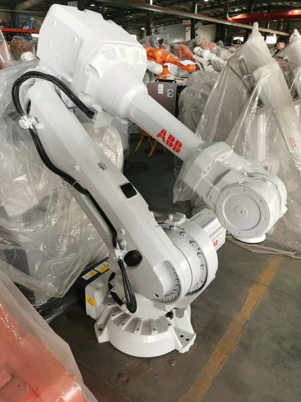 ABB IRB 4600   60 روبوتات قطع الألياف الزجاجية مع نطاق 2050 مم ونمط القيادة الميكانيكية