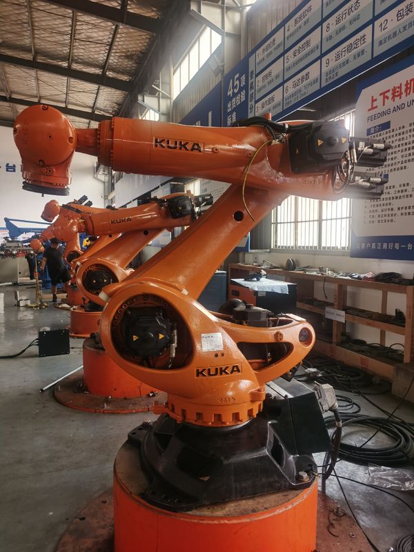 KUKA KR300 R2500 Ultra 300kg Payload 2500mm Reach روبوتات KUKA المستخدمة مع إمكانية تكرار ±0.1 ملم وكوكا البرمجة تحميل الروبوت التعامل الطحن الطحن