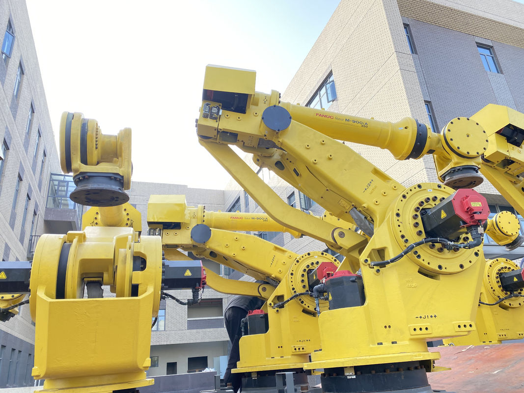 فانوك M-900iA 350 روبوتات مستعملة 6 محاور 2655mm وصول R30iA وحدة تحكم مثالية لتحليل الحاويات وأكثر