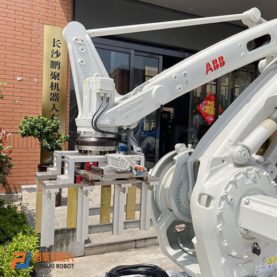 منصات نقالة تستخدم ذراع روبوتية ABB IRB660-250 / 3.15 روبوت صناعي رباعي المحاور
