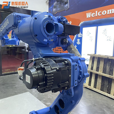 تستخدم الأرض YASKAWA Robots MH12 ذراع المناول الصناعي