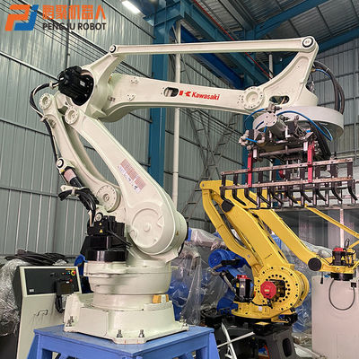 CP180L الروبوت متعدد الوظائف لتحليل الحاويات روبوت كاواساكي مستعمل بحمل 180 كجم