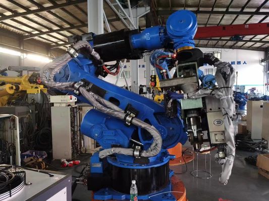 روبوت لحام بقعة الحمولة المفيدة 200 كجم مع امتداد 2650 ملم وتكنولوجيا ES200D المتقدمة! Yaskawa ES200D - كل شيء في حل واحد للتطبيقات الصناعية السلسة من لحام إلى طحن