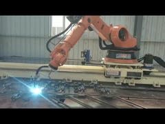 تستخدم KUKA Robots